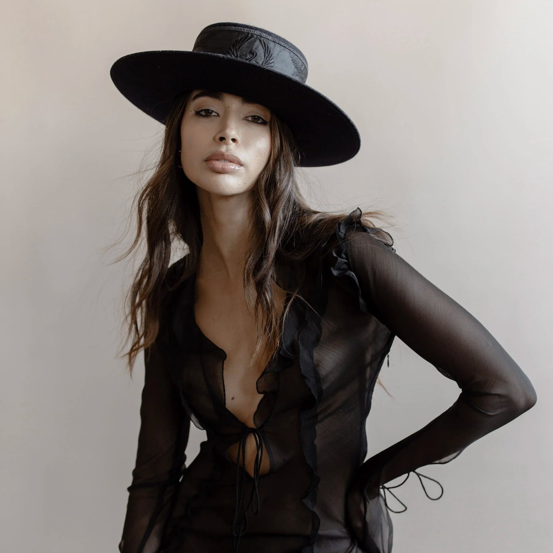 EUGENIA IN BLACK
